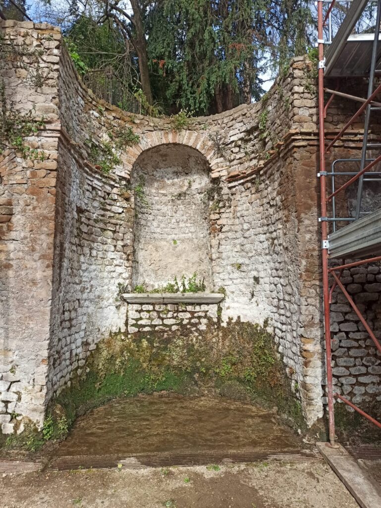 AREA ARCHEOLOGICA DEL SANTUARIO SIRIACO [INTRA OPERAM]