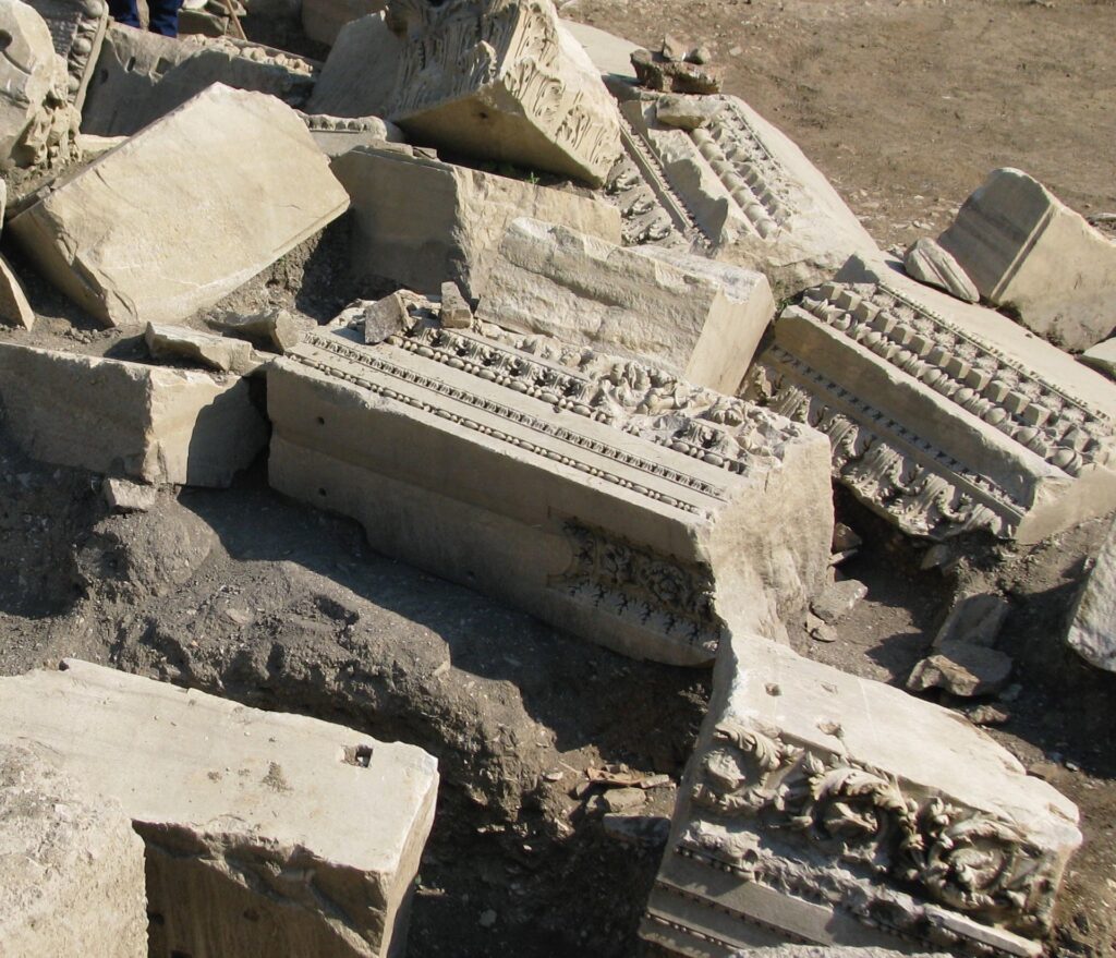 MAUSOLEO MARCO MACRINO E AREA FUNERARIA V MIGLIO  [ANTE OPERAM]