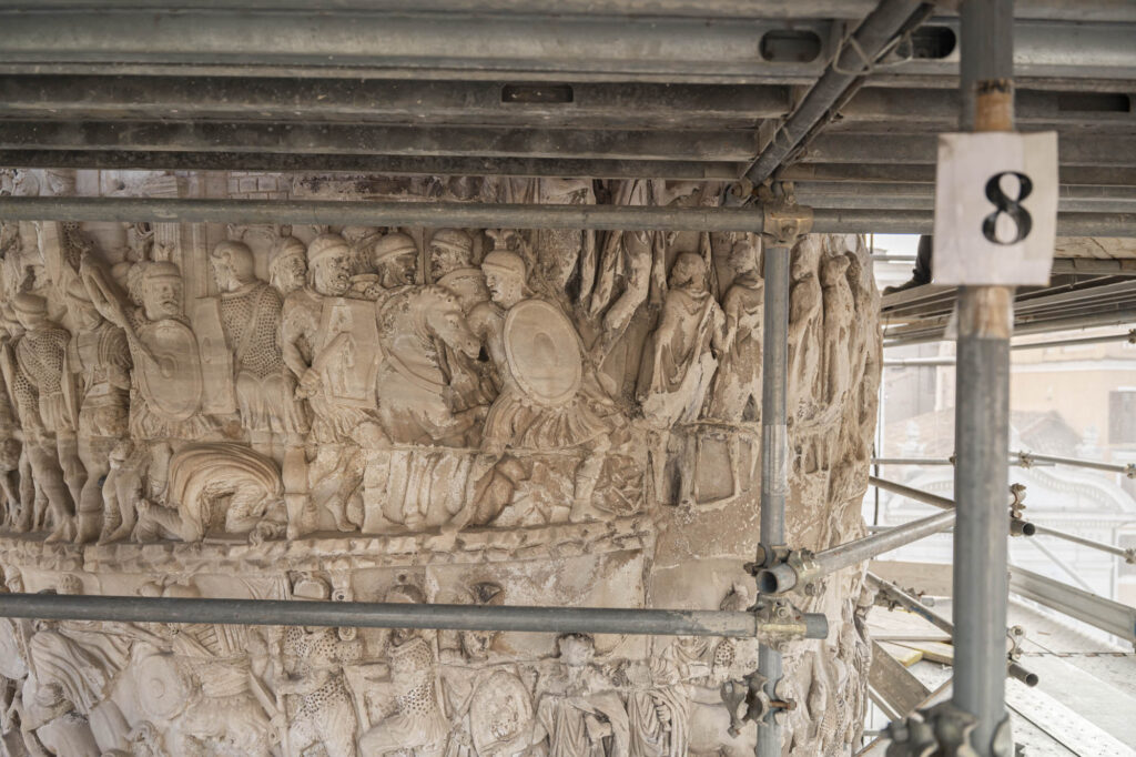 COLONNA DI MARCO AURELIO [INTRA OPERAM]