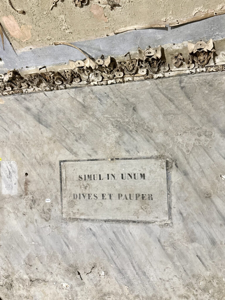 CHIESA DELLE SACRE STIMMATE DI SAN FRANCESCO — CRIPTA [ANTE OPERAM]